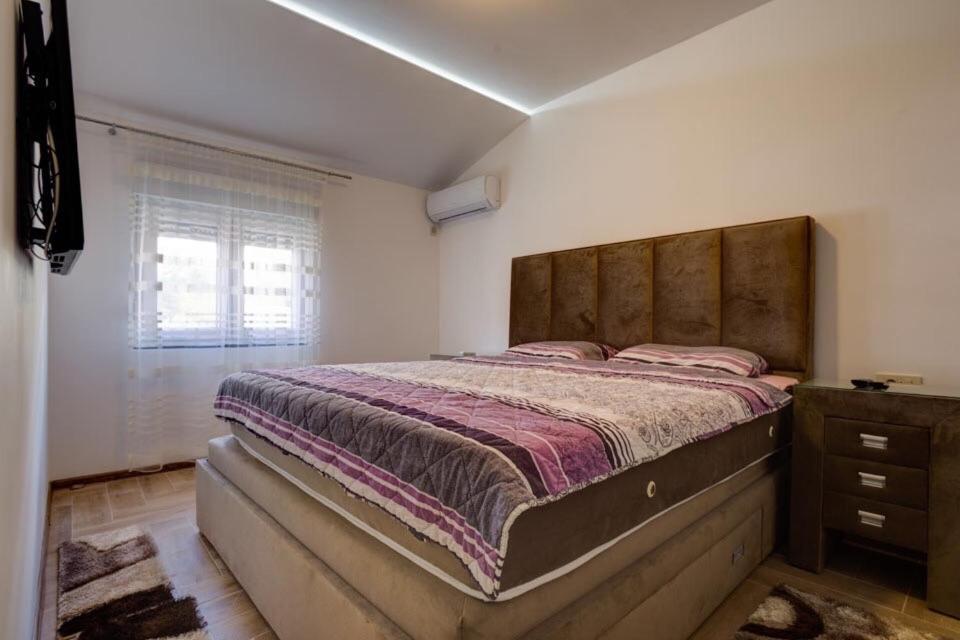 Divino Apartment Tivat Luaran gambar