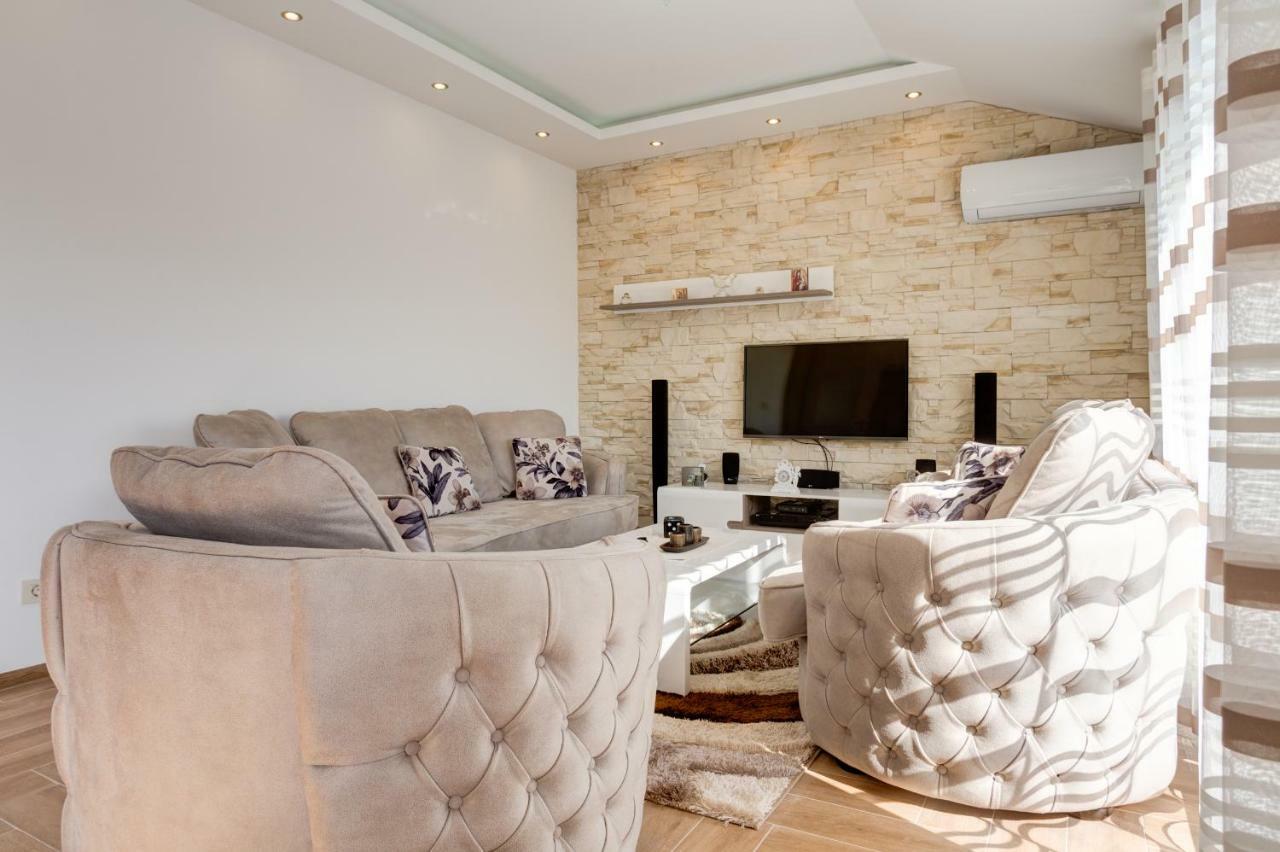 Divino Apartment Tivat Luaran gambar